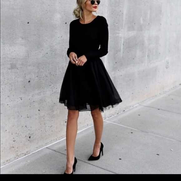 Esley Dresses & Skirts - Esley Black Tulle Sweater Dress Size Large